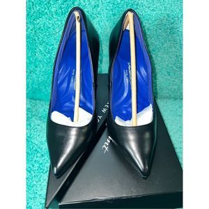 Antonia Saint Victoria High Heel comfort black 3 inch heel size 7 $198 retail!
